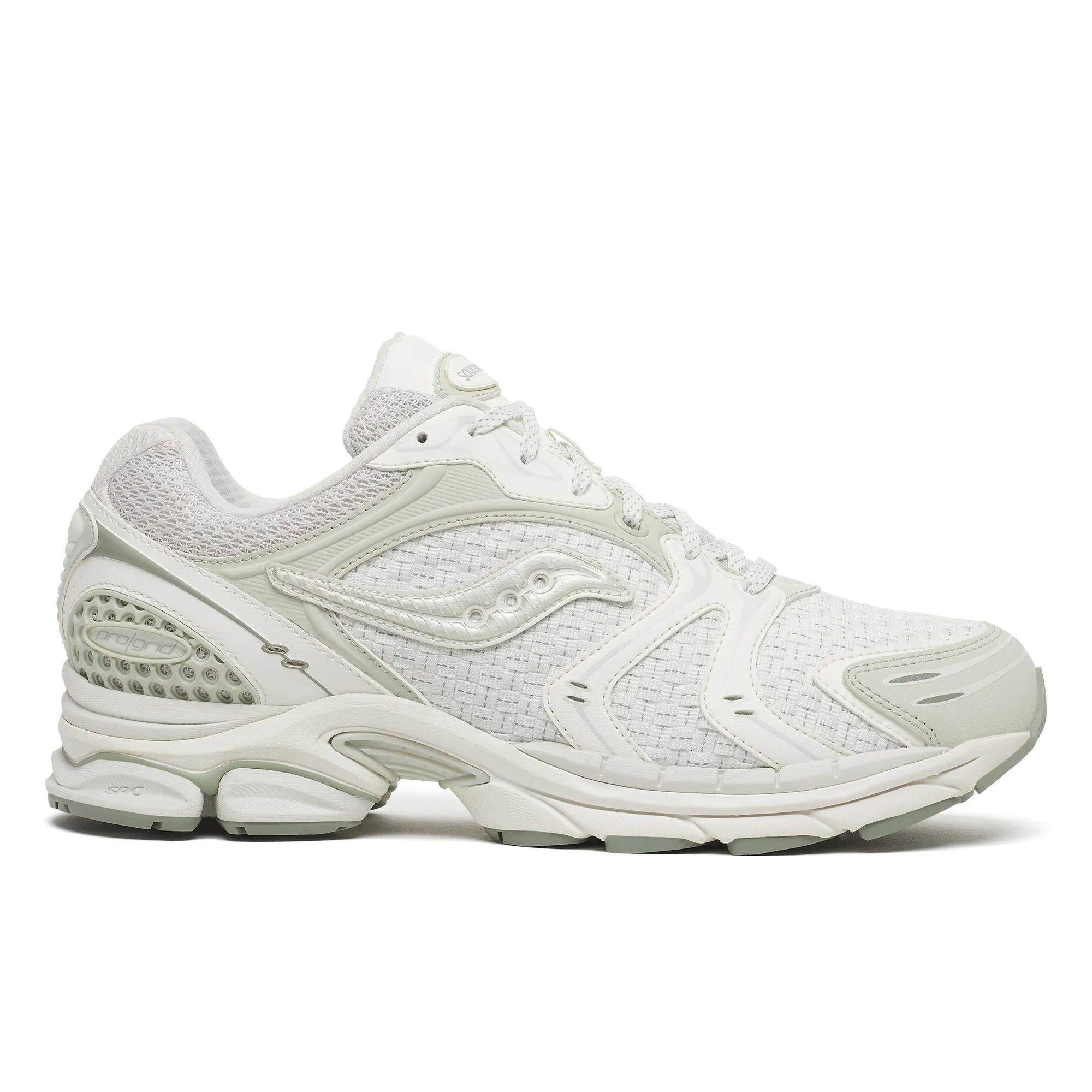 Saucony - ProGrid Triumph 4 Fabricated Future in White - S101262-1002