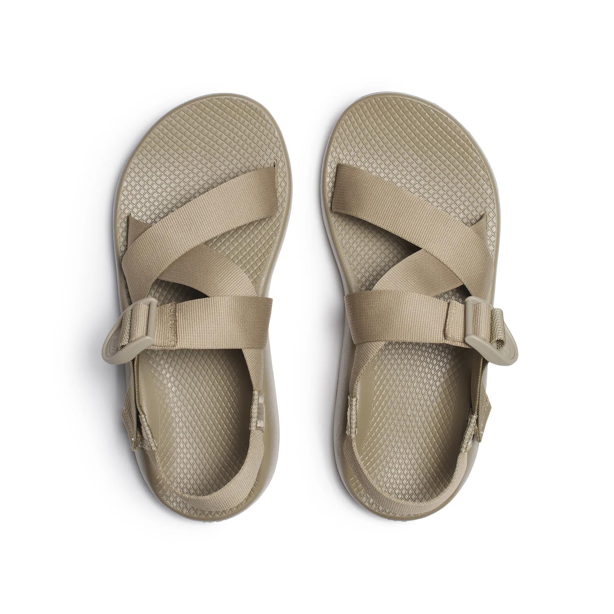Mega Z/1 Wide-Strap Classic Sandal, Monochrome Mountain, dynamic 4