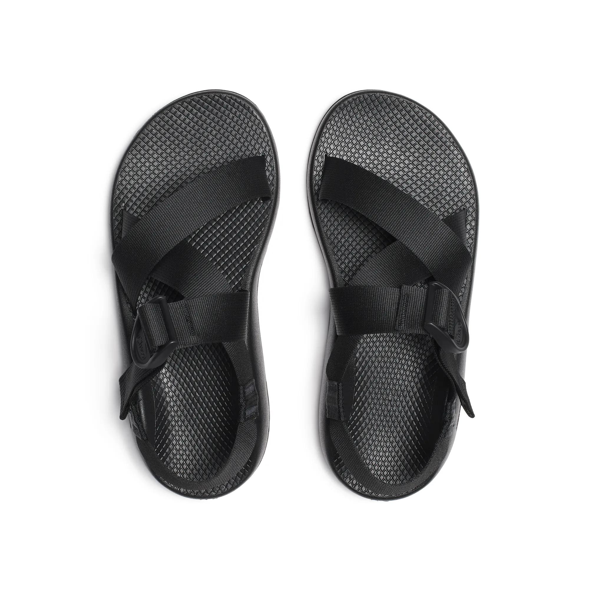 Mega Z/1 Wide-Strap Classic Sandal, Black, dynamic 3