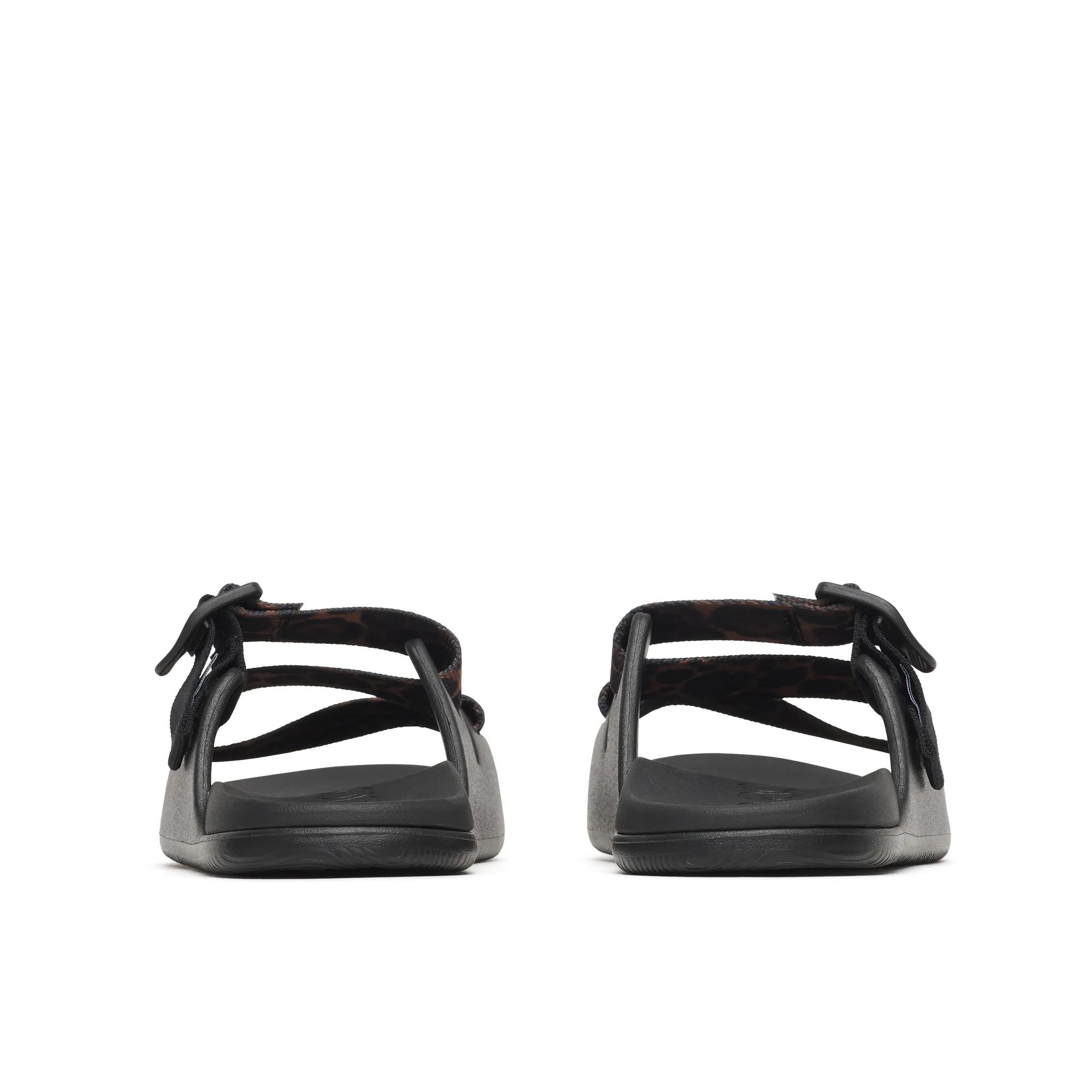 Chillos Slide, Brown Leopard, dynamic 3