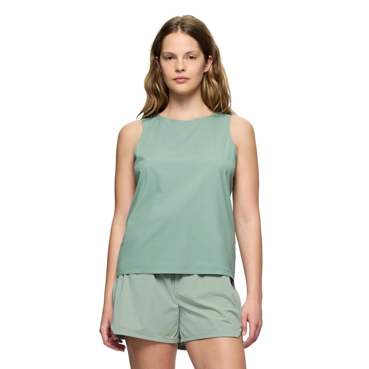 Victorai Tank, Iceberg Green, dynamic 1