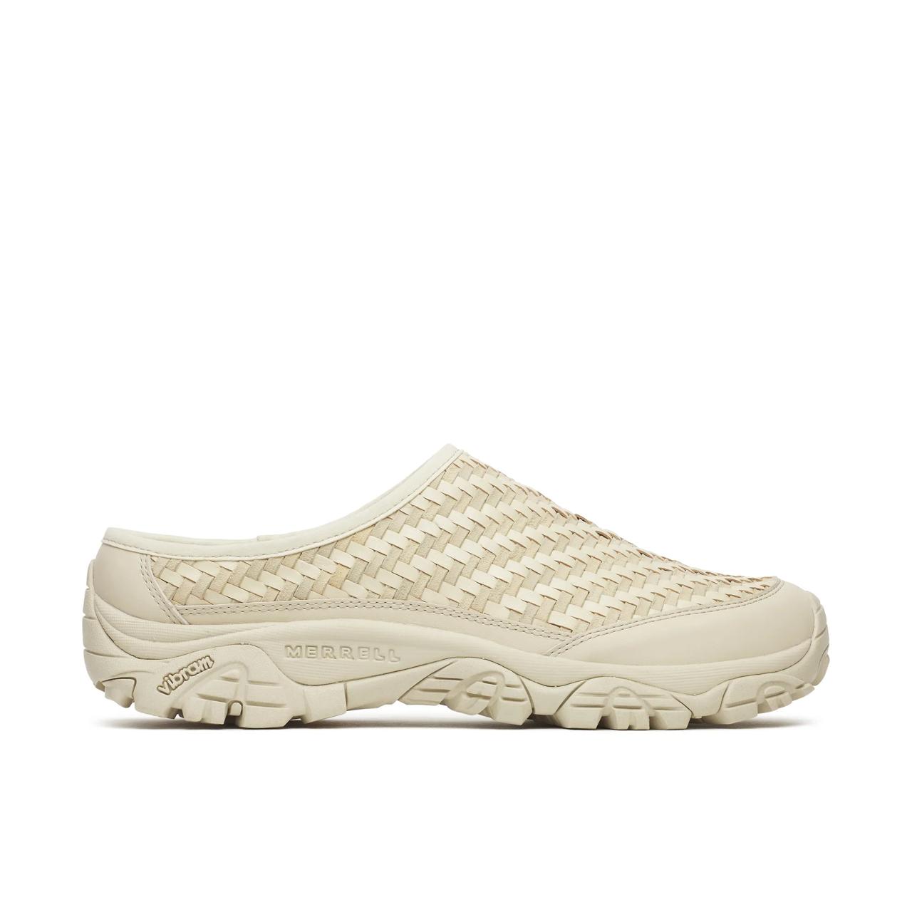 MERRELL MOAB 2 SLIDE 1TRL WOVEN SE メレル Luxe meets function with the @merrell_1trl Moab 2 Slide Leather