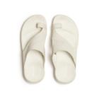 District 4 Luxe Post, Stucco, dynamic 3