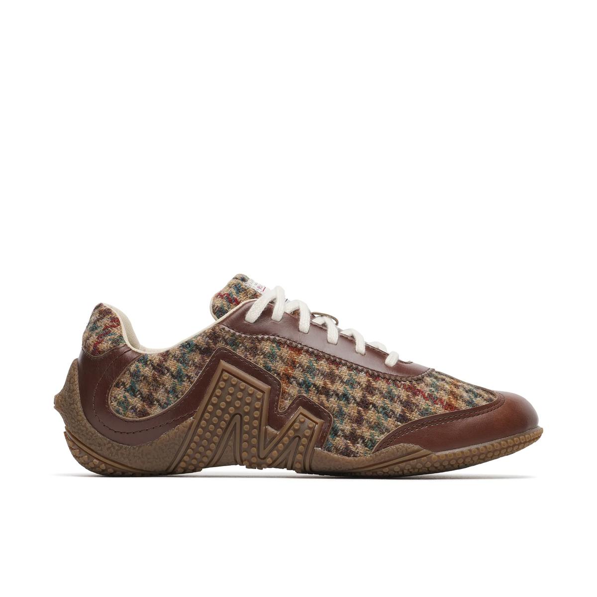 Relay Lace X Harris Tweed, Dark Walnut, dynamic 1