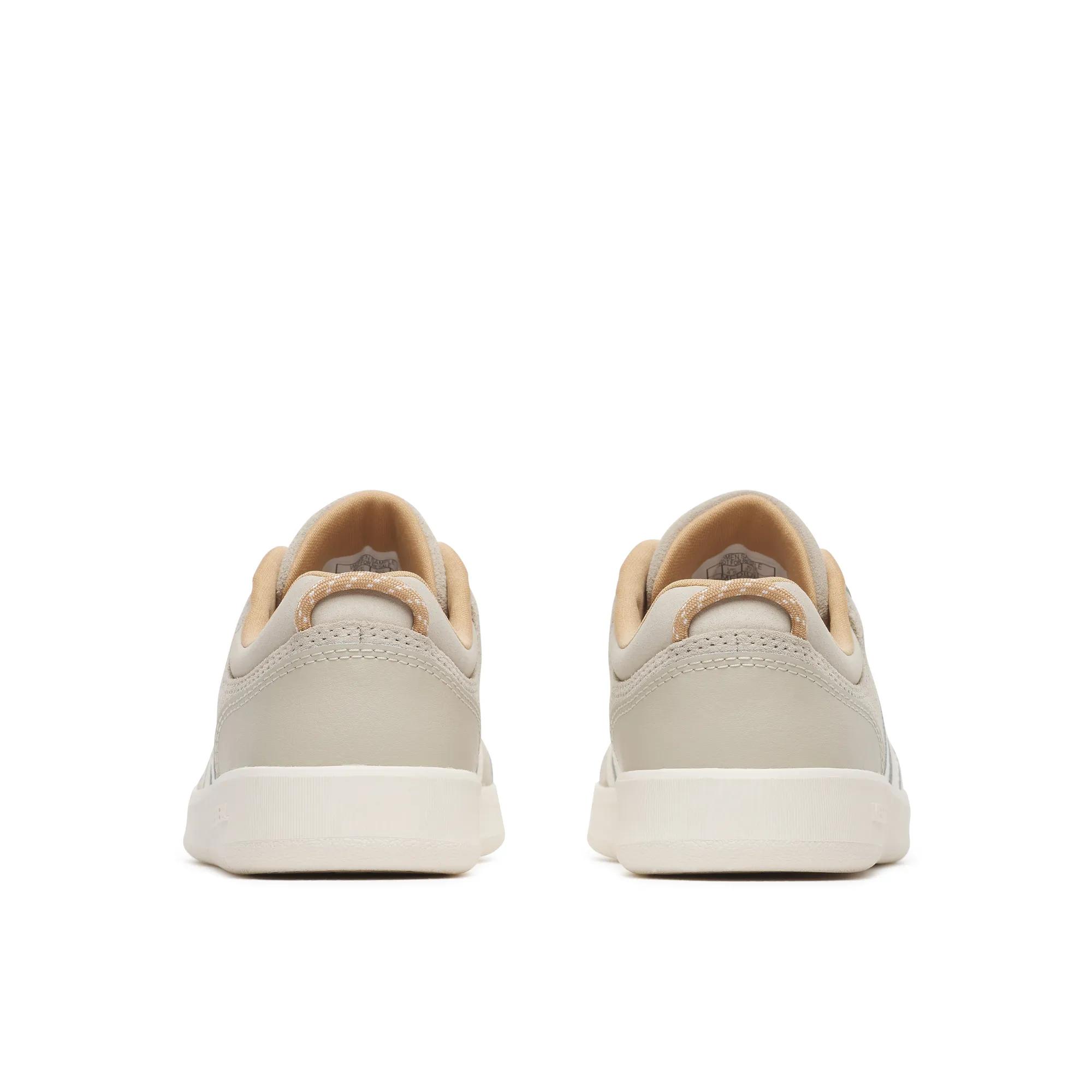 Cygnet Leather, Basalt, dynamic 4