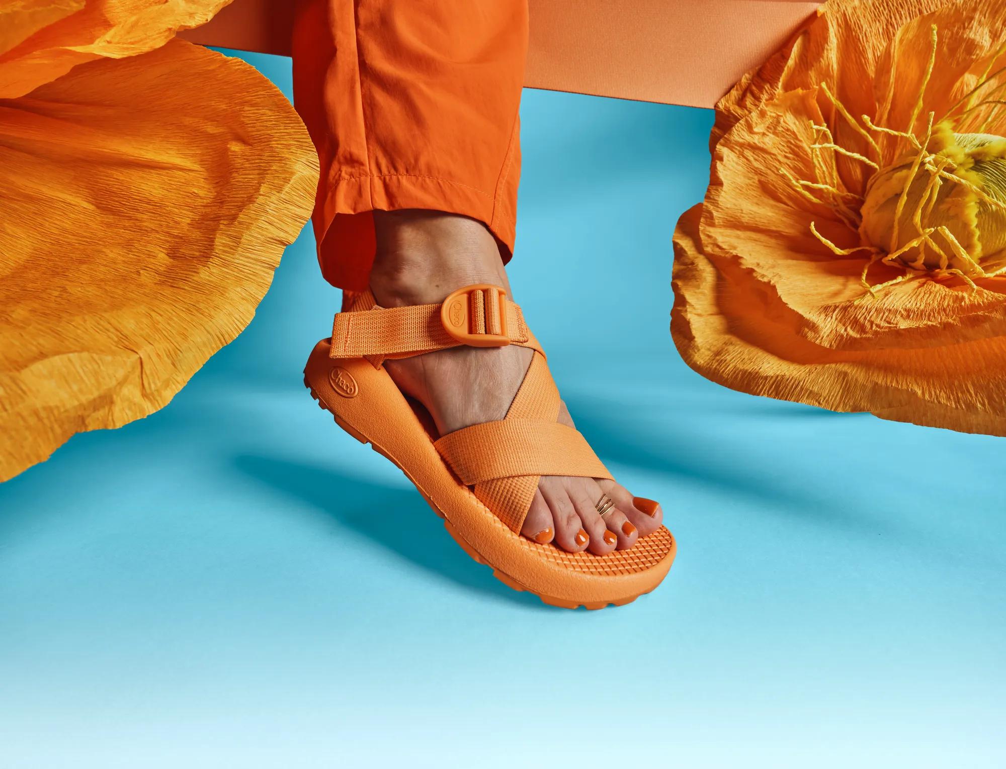 Mega Z/1 Wide-Strap Classic Sandal, Monochrome Mango Tango, dynamic 6