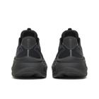 Hurricane 26, Triple Black, dynamic 4