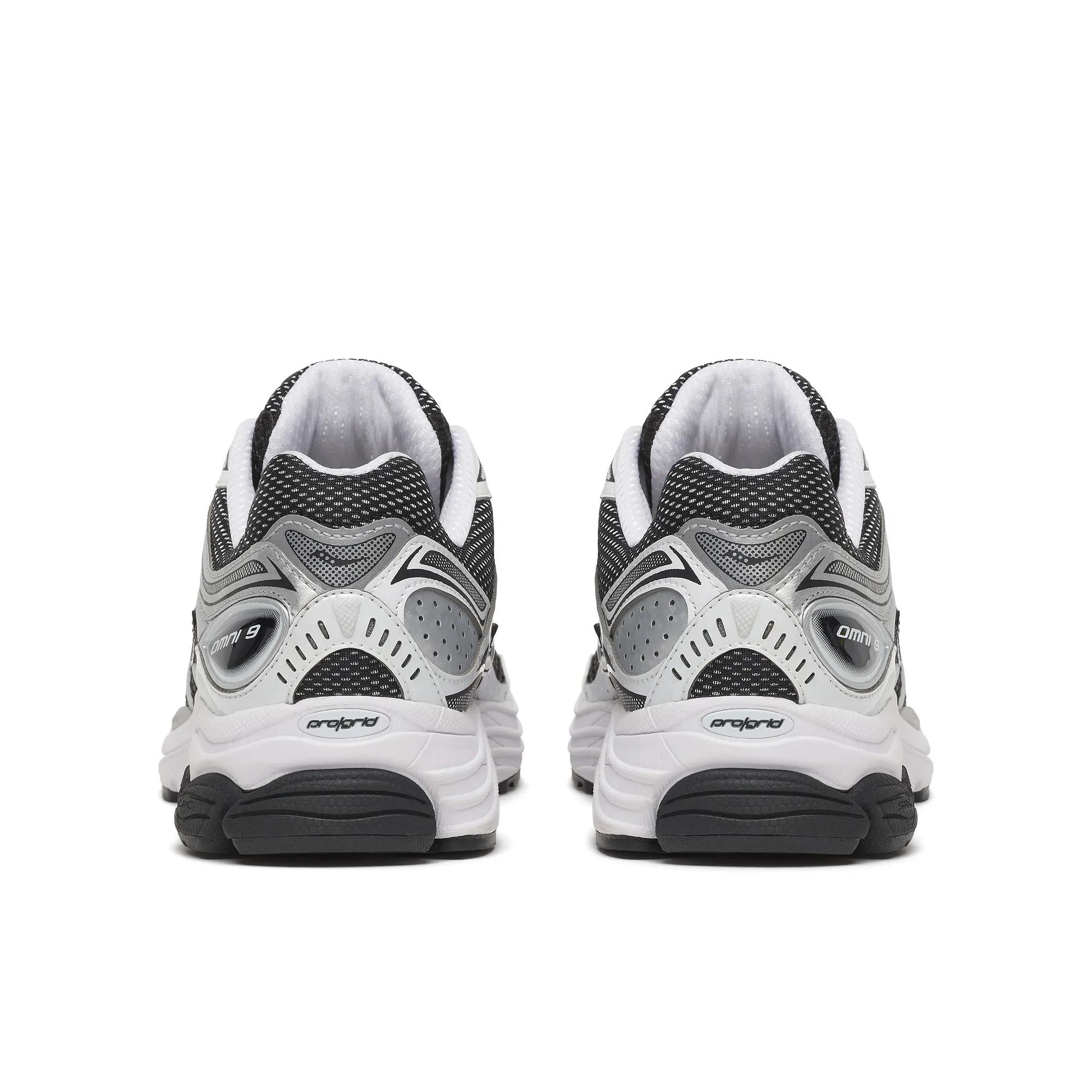 ProGrid Omni 9, Black | White, dynamic 4