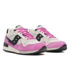 Shadow 5000, Almond | Black, dynamic 2