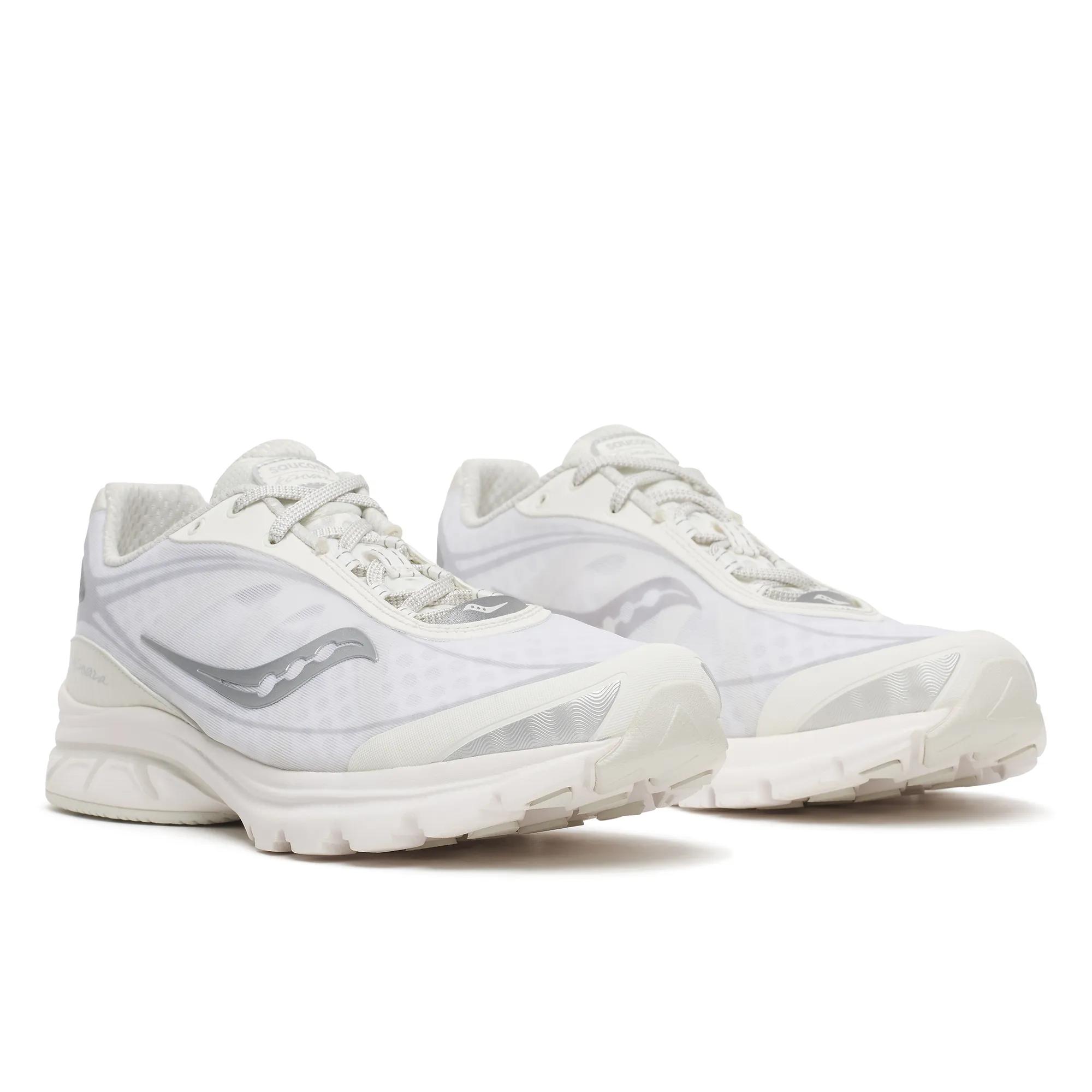 Kinvara 1, Ivory | Silver, dynamic 2