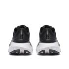 Guide 18, Black | White, dynamic 4