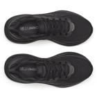 Triumph 23, Triple Black, dynamic 5