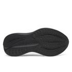 Triumph 23, Triple Black, dynamic 6