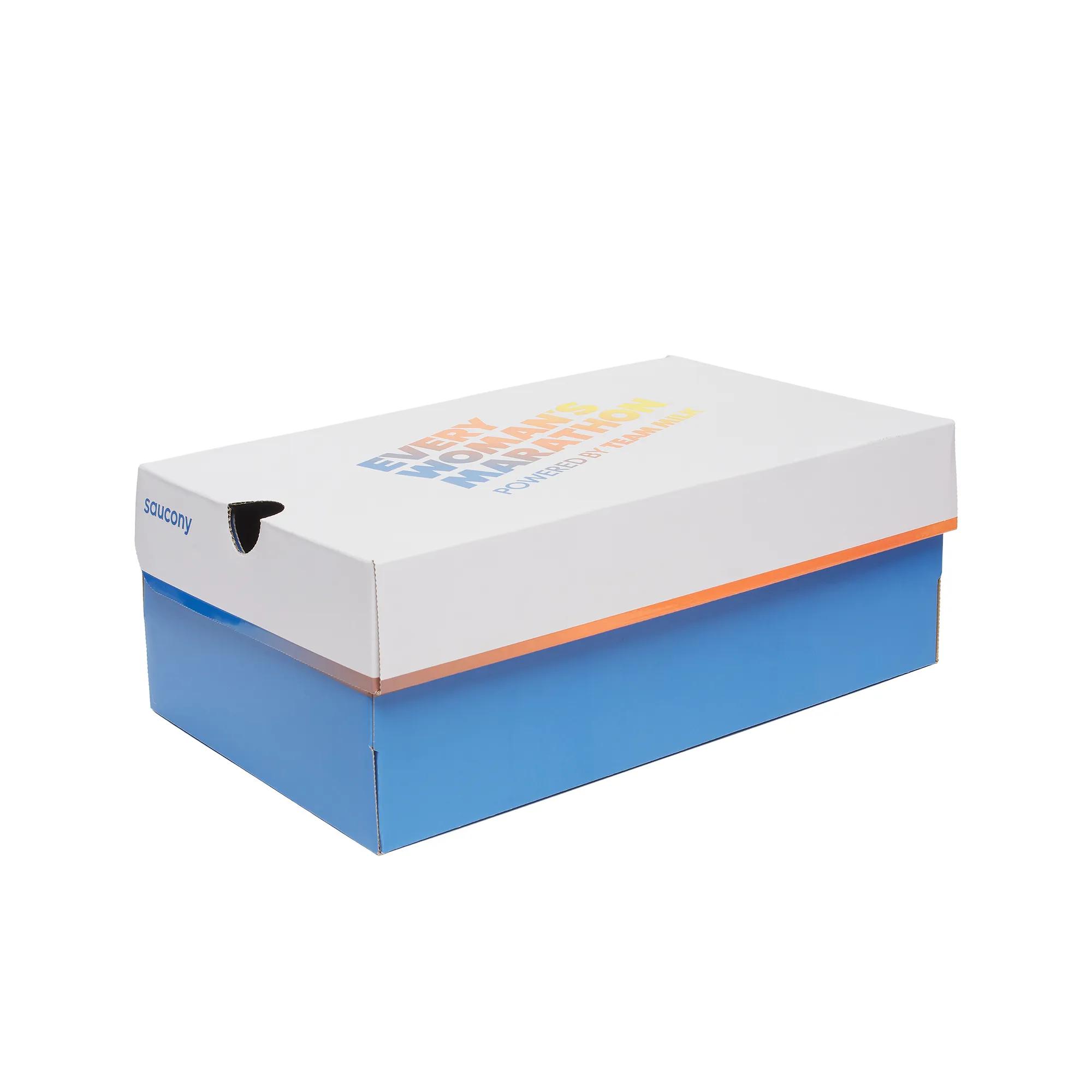 Triumph 23, White | Sunset, dynamic 8