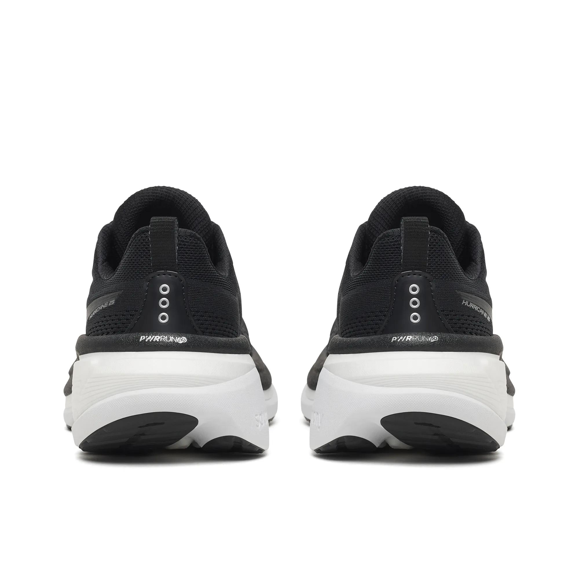 Hurricane 25 Wide, Black | White, dynamic 4