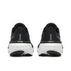 Hurricane 25, Black | White, dynamic 4