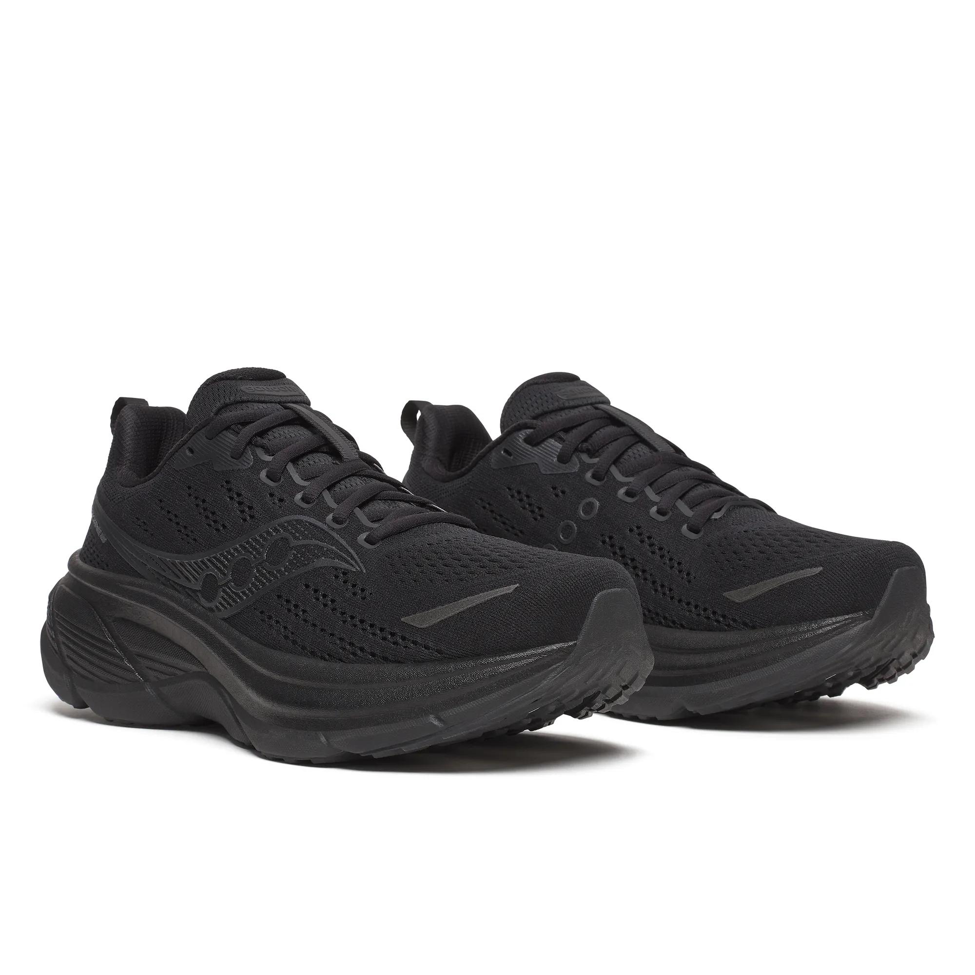 Hurricane 25, Triple Black, dynamic 2
