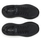 Hurricane 25, Triple Black, dynamic 5