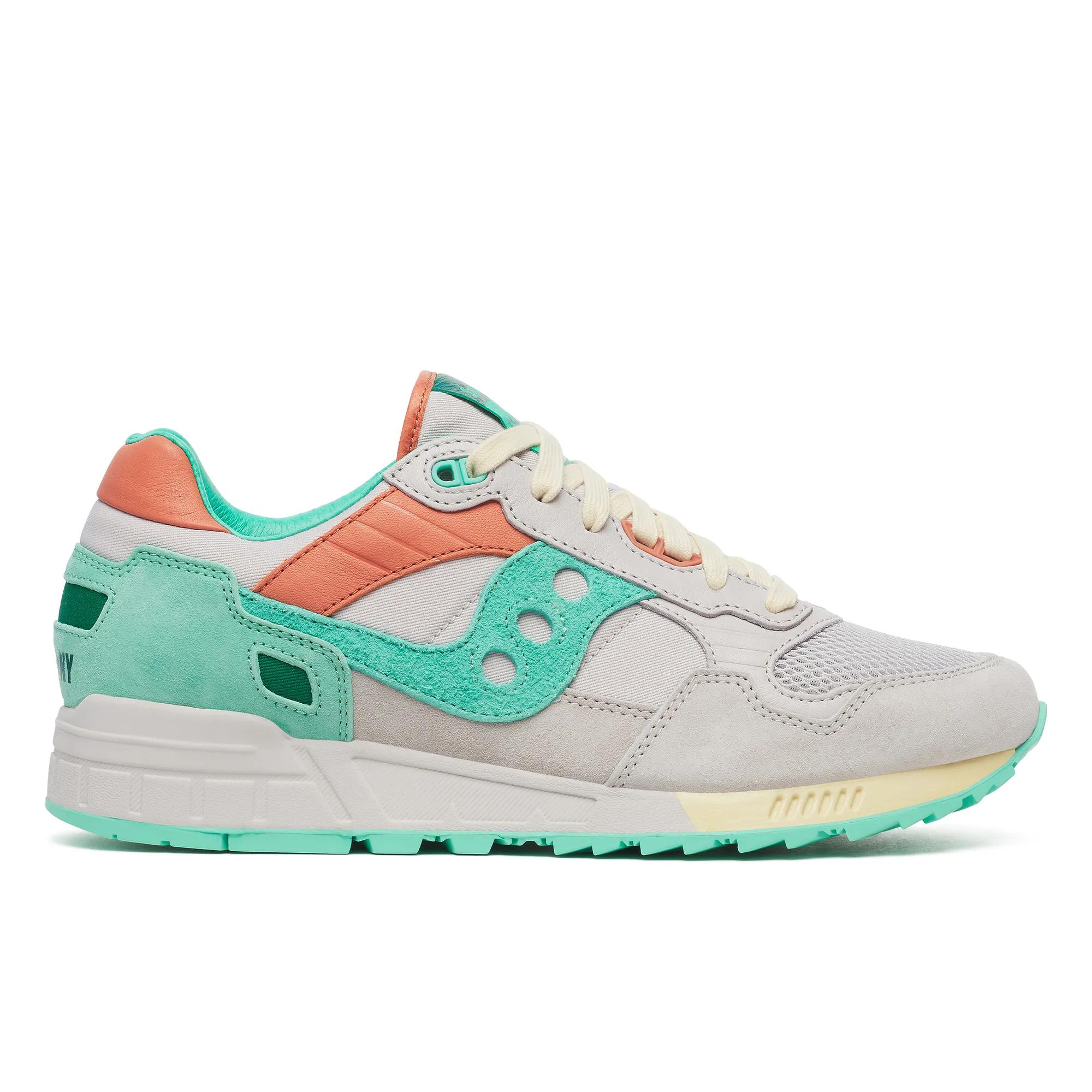 Saucony   Shadow 5000 Premium Trainers - Grey  - Size UK 12