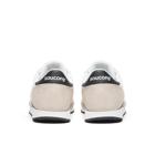 Vantage, White | Black, dynamic 4