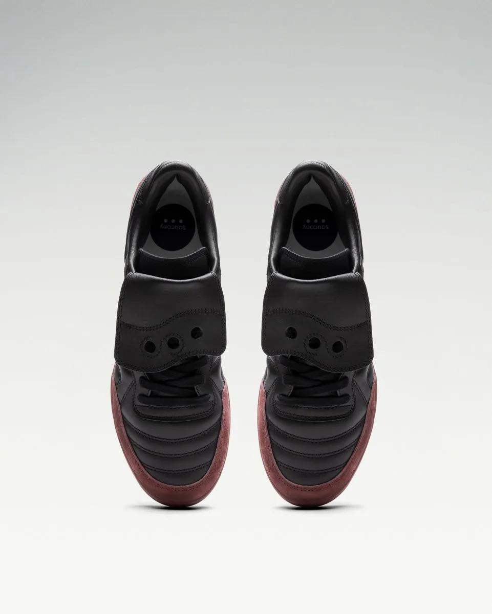 586i S, Black | Currant, dynamic 4