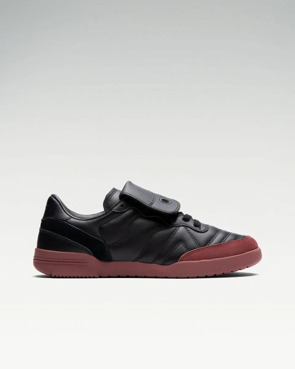 586i S, Black | Currant, dynamic 1