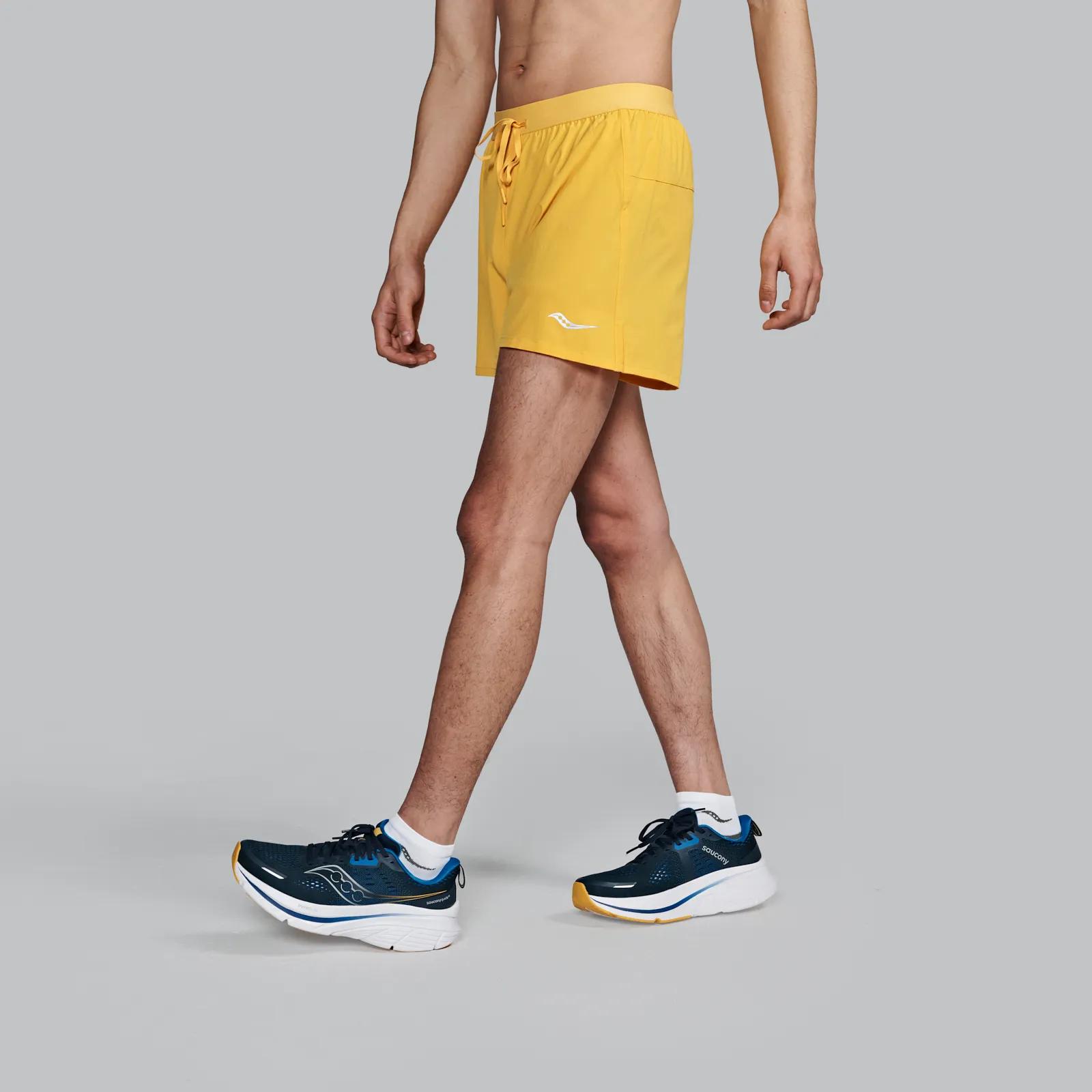 Outpace 3" Short, Pollen, dynamic 2