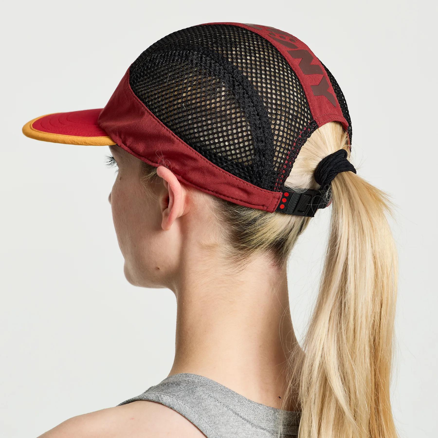 Outpace Foamie Hat, Dahlia, dynamic 2