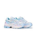 Triumph 4 KDZ, White/Blue, dynamic 2