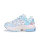 Triumph 4 KDZ, White/Blue, dynamic 3