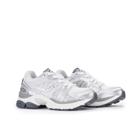 Triumph 4 KDZ, White/Silver, dynamic 2