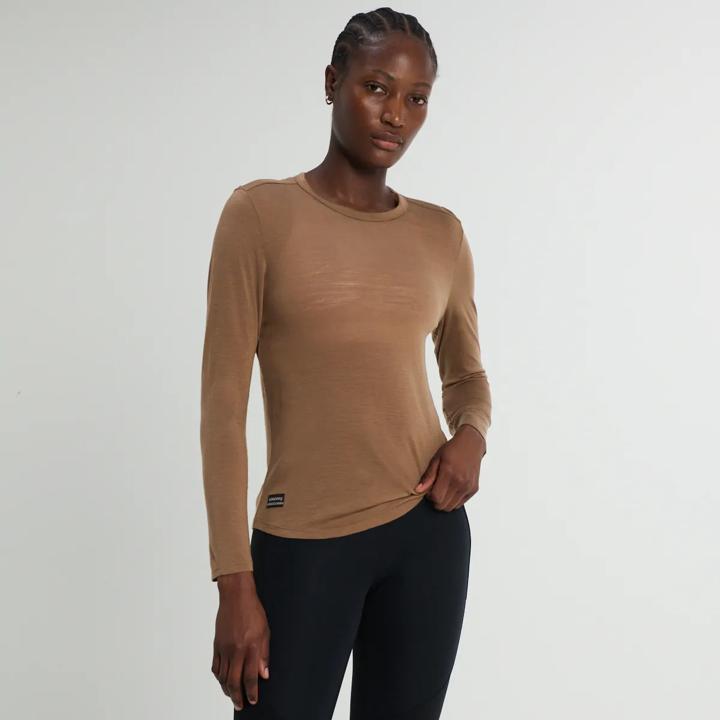 Peregrine Merino Long Sleeve, Coca Heather, dynamic