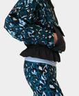 Ascend Whisper Anorak X Sweaty Betty, Blue Brushstroke Leopard/Black, dynamic 6
