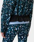 Ascend Whisper Anorak X Sweaty Betty, Blue Brushstroke Leopard/Black, dynamic 4