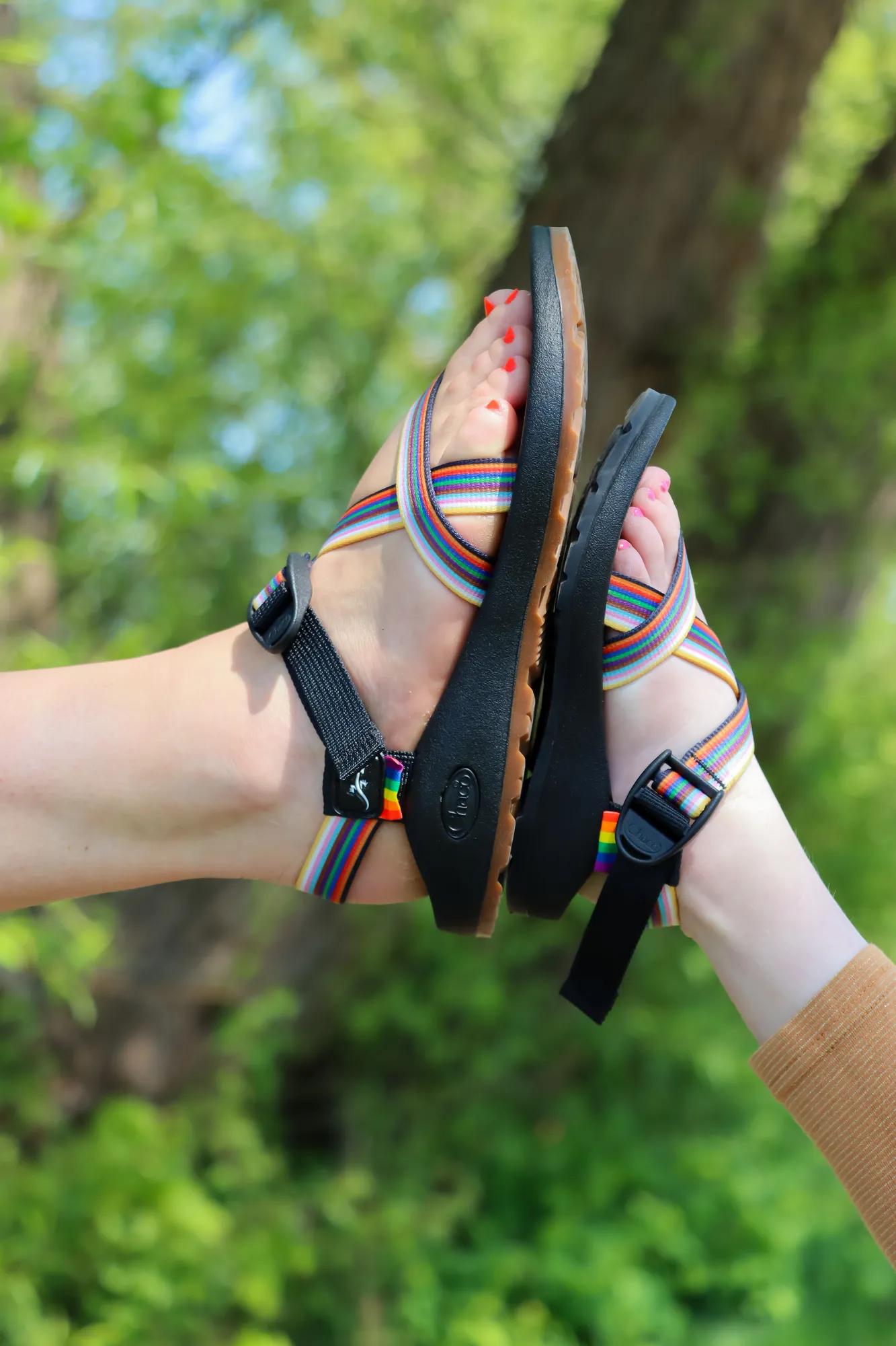Z/1 EcoTread&trade; Sandal, Pride - Stripe Rainbow, dynamic 2